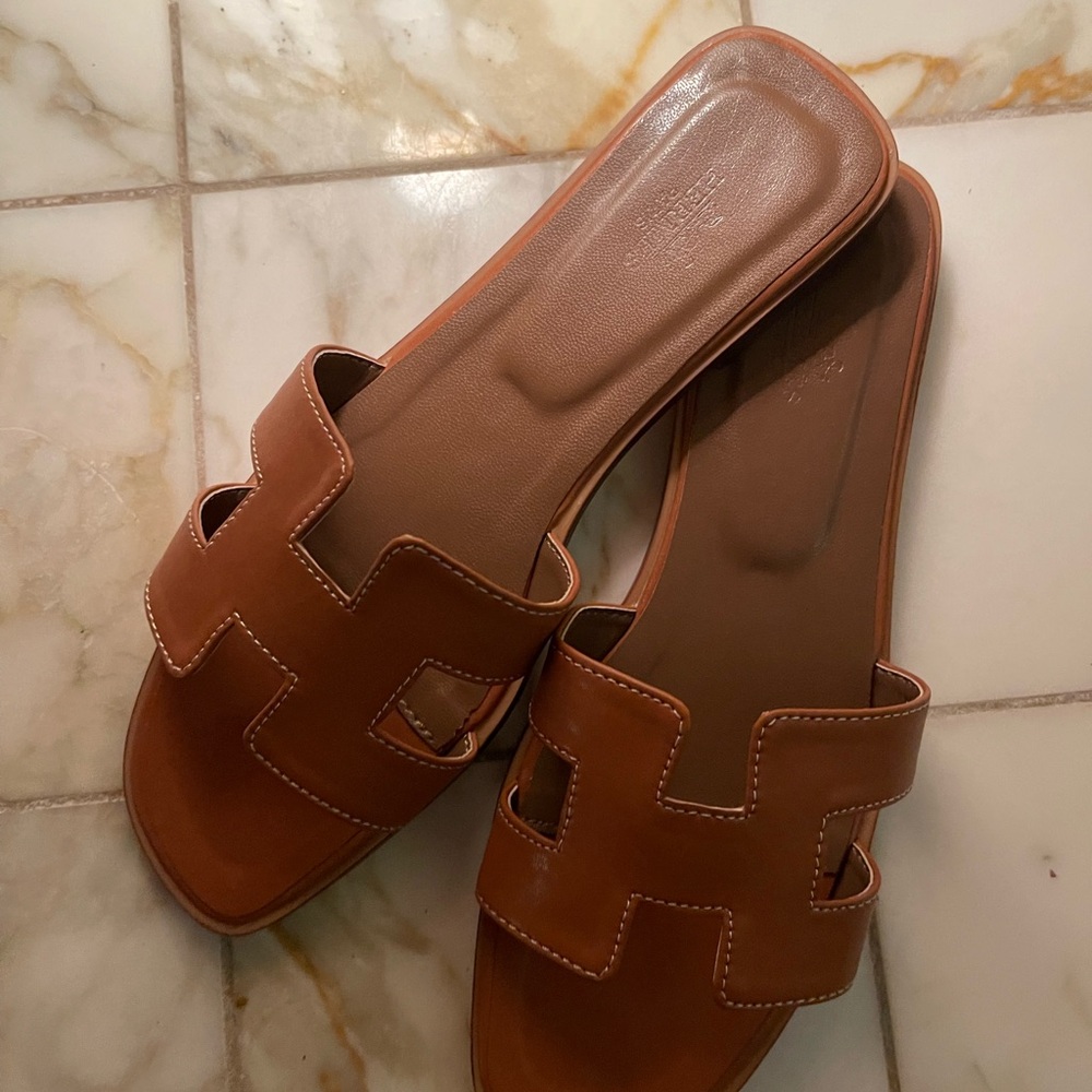Hermes Tan Oran Sandals